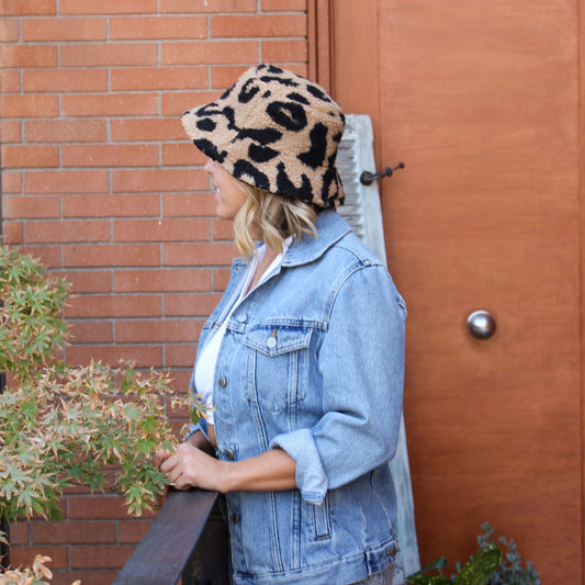 Bucket Hat negro con print, reversible, hecho a mano — Elefanterosado
