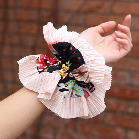 Scrunchie Hellebore, vista de detalle, hecho a mano — Elefanterosado