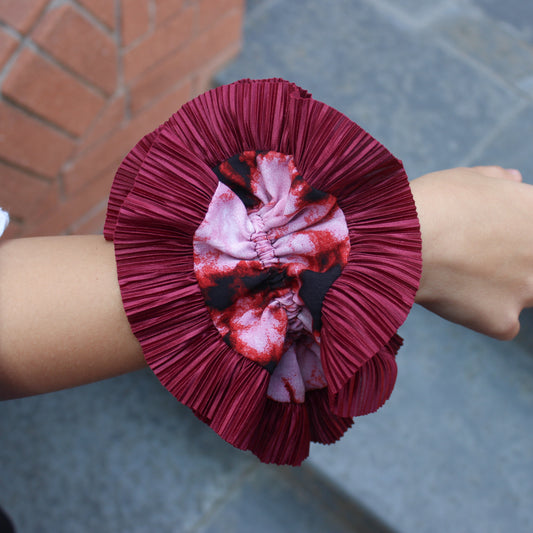 Scrunchie Tie Dye multicolor, hecho a mano — Elefanterosado